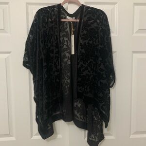 Woven Heart Black Floral Kimono Top